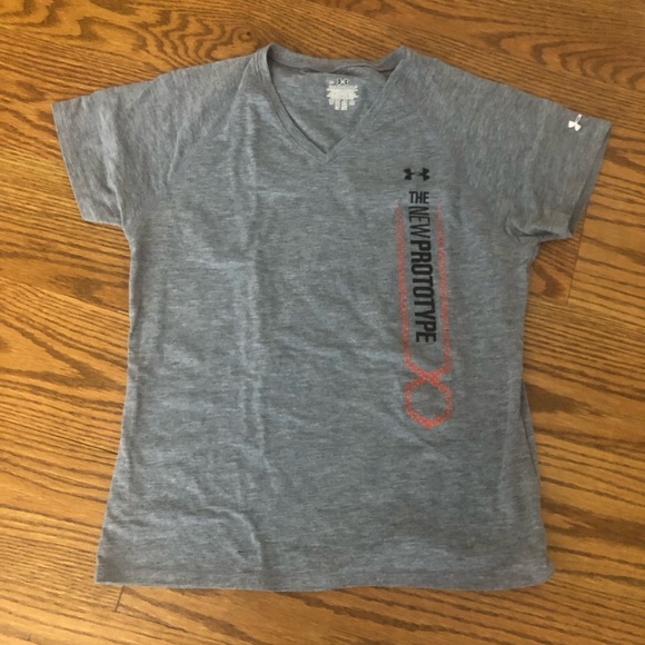 Four flattering and comfy workout tops (three are brand new) size S and a sz Med - Picture 3 of 10